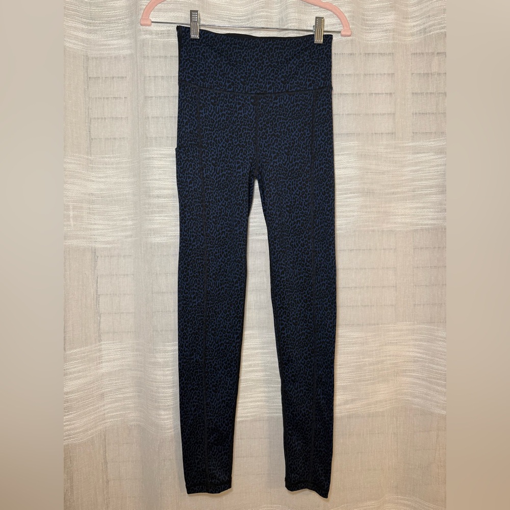 Lilly Pulitzer Black and Blue Patterned Leggings XS